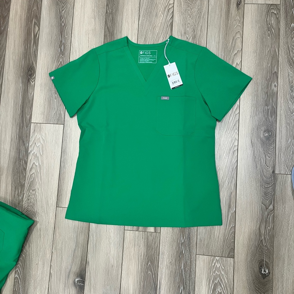 Figs Women’s Green Catarina Scrub Top